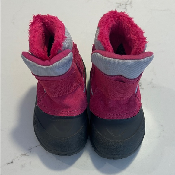 The North Face Kids Pink and Black Winter Boots - Picture 1 of 3